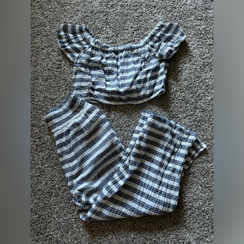 Aerie striped linen set